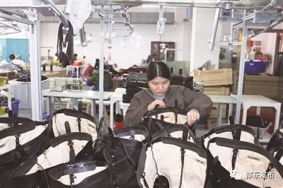 邵東榮膺'中國箱包皮具生產基地'復評，2000余家企業助力產業繁榮